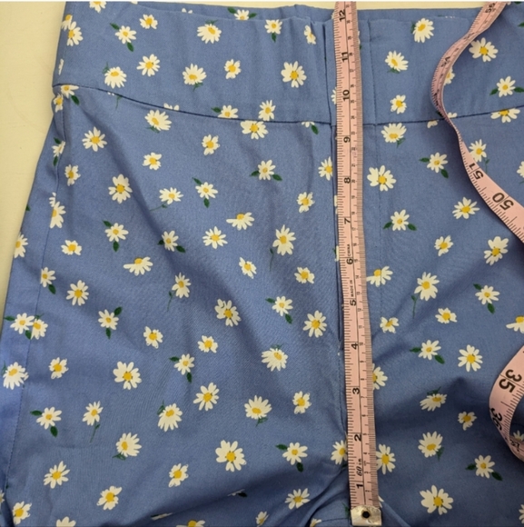 ๐ฉต๐ผ Zara Floral Cotton High Rise Slim Cropped Trouser Capris, S (XS), NWT - Picture 9 of 13